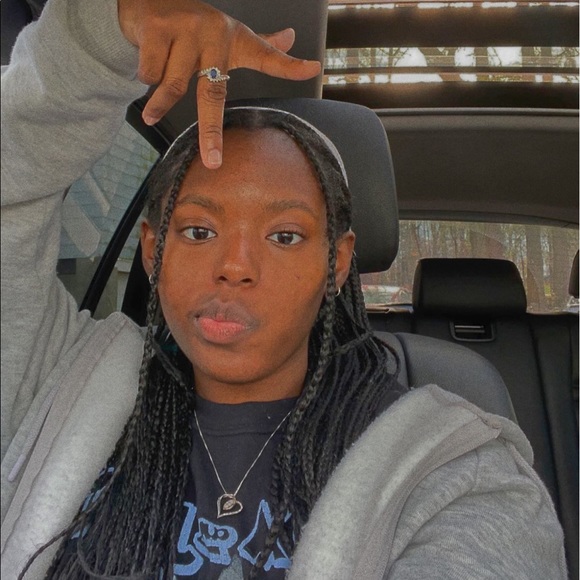 Meet your Posher, Aniyah - Picture 1 of 3